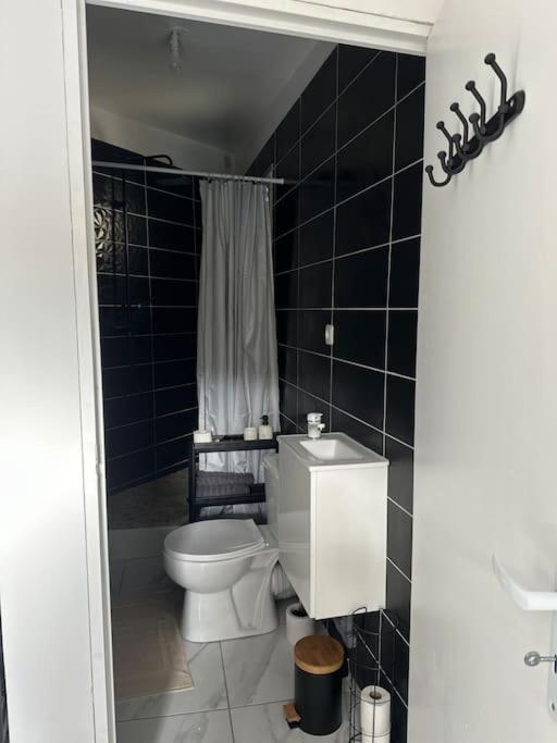 Montreuil Apartment